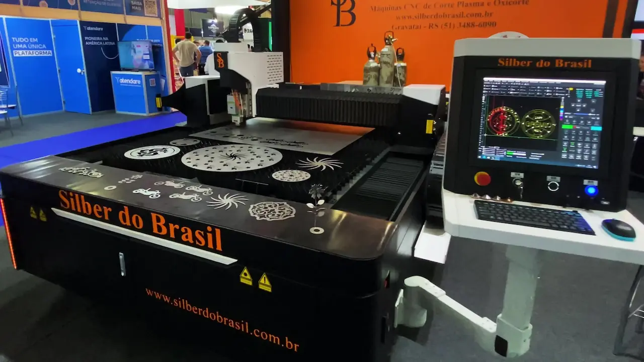 Imagem da máquina de corte a laser
