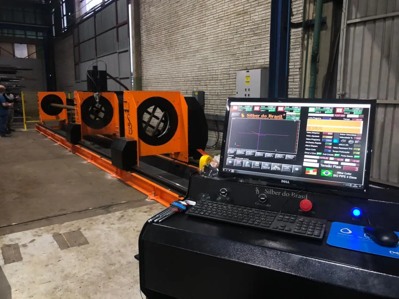 Imagem da máquina de corte plasma